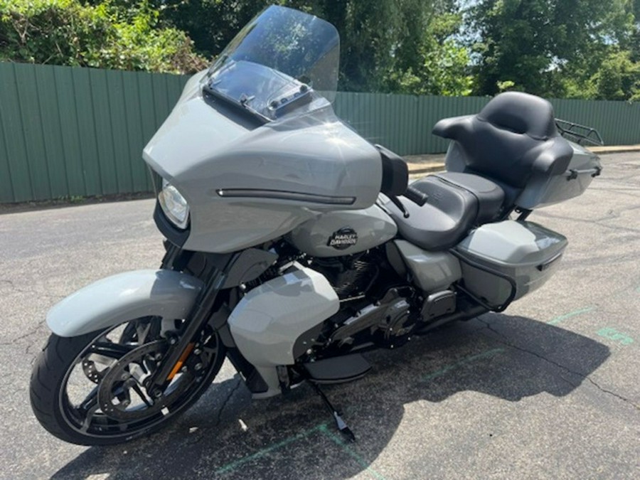 2025 Harley-Davidson FLHXU - Street Glide Ultra