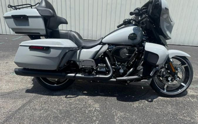 2025 Harley-Davidson FLHXU - Street Glide Ultra