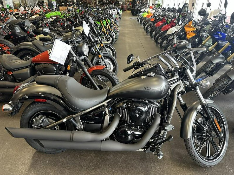 2024 Kawasaki Vulcan® 900 Classic Custom