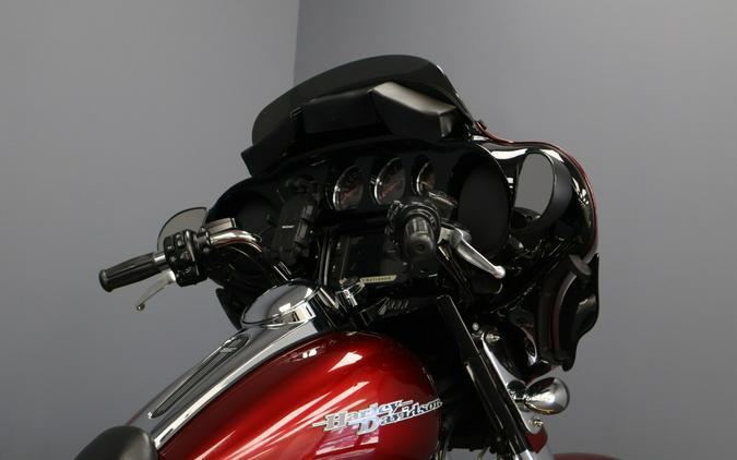 2017 Harley-Davidson® Street Glide® Special FLHXS