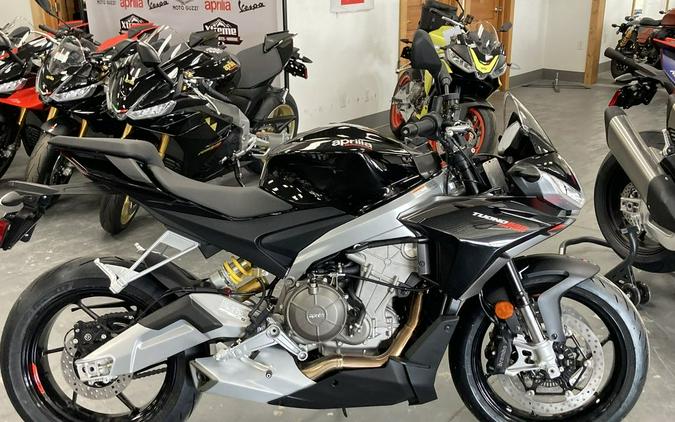 2022 Aprilia Tuono 660 Factory Review [14 Fast Facts]