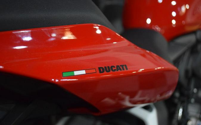 2023 Ducati Streetfighter V2 Ducati Red