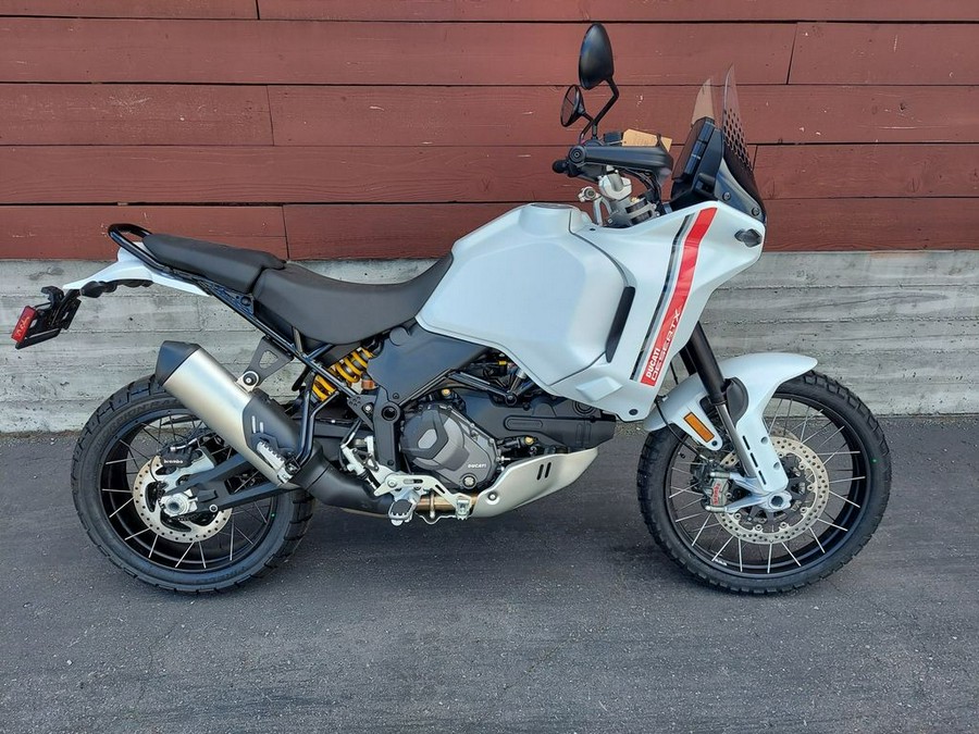 2024 Ducati DESERT X