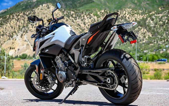 2024 KTM 790 Duke