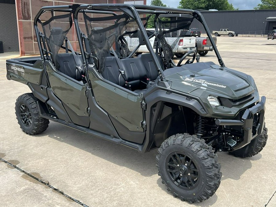 2024 Honda® Pioneer 1000-6 Deluxe Crew