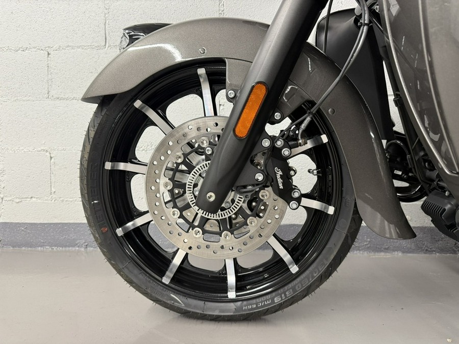 2025 Indian ROADMASTER DARK HORSE WITH POWERBAND AUDIO PACKAGE