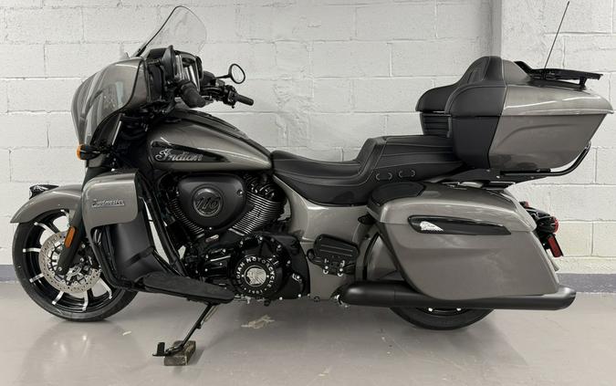 2025 Indian ROADMASTER DARK HORSE WITH POWERBAND AUDIO PACKAGE