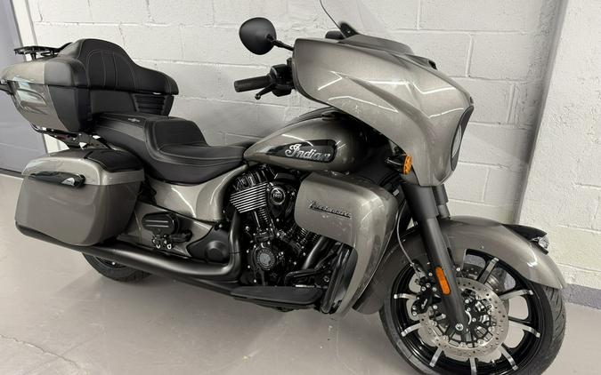 2025 Indian ROADMASTER DARK HORSE WITH POWERBAND AUDIO PACKAGE