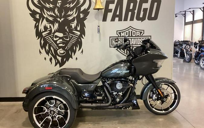 2026 Harley-Davidson® FLTRT - Road Glide® 3