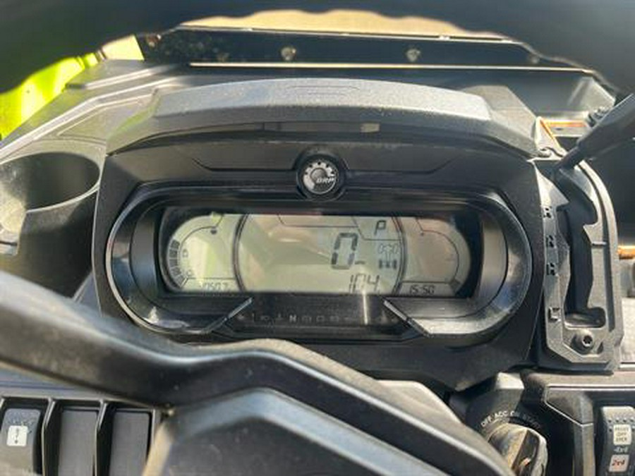 2020 Can-Am Defender X MR HD10