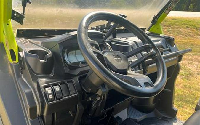2020 Can-Am Defender X MR HD10