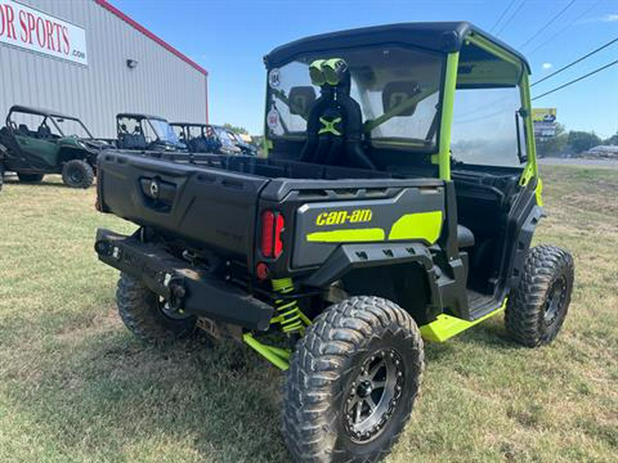 2020 Can-Am Defender X MR HD10
