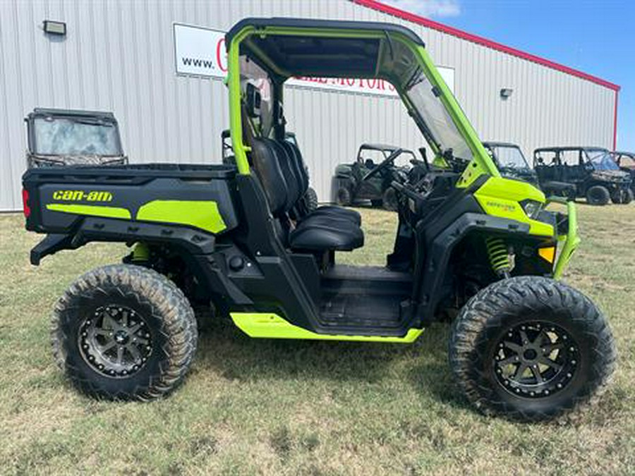 2020 Can-Am Defender X MR HD10