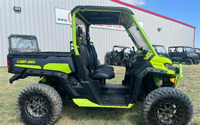 2020 Can-Am Defender X MR HD10