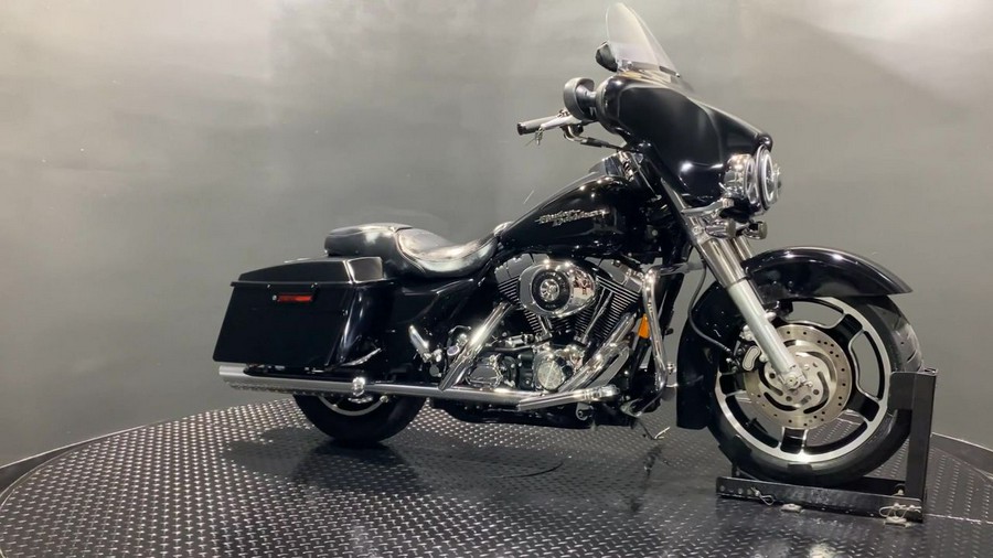 2006 Harley-Davidson® FLHXI - Street Glide®