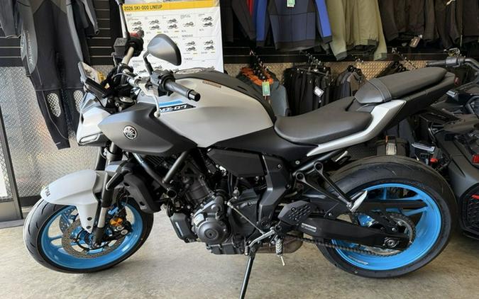 2025 Yamaha MT 07