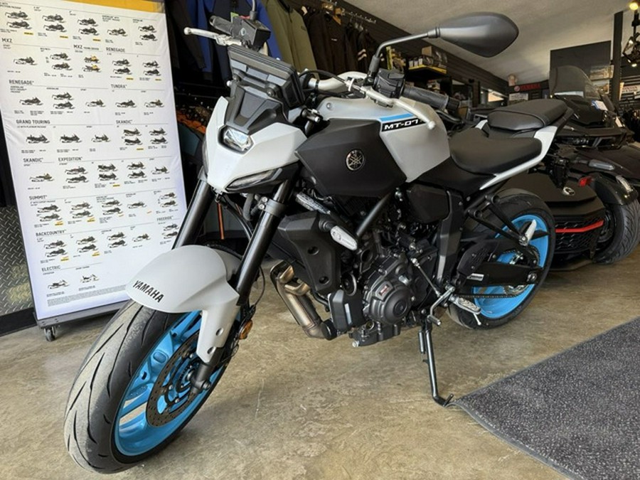 2025 Yamaha MT 07