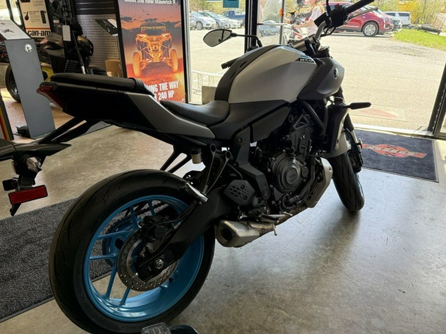 2025 Yamaha MT 07