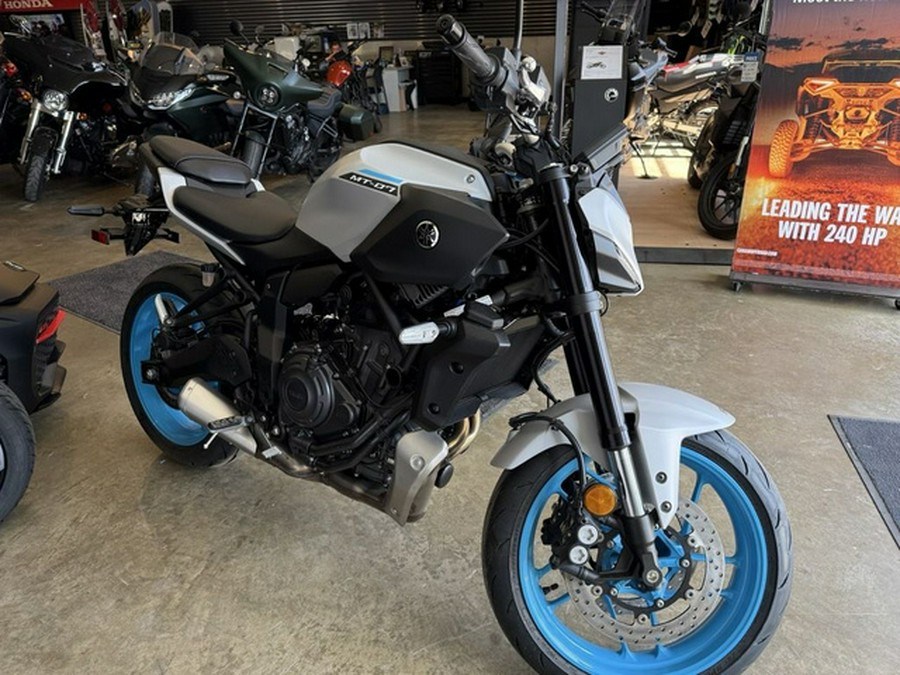 2025 Yamaha MT 07