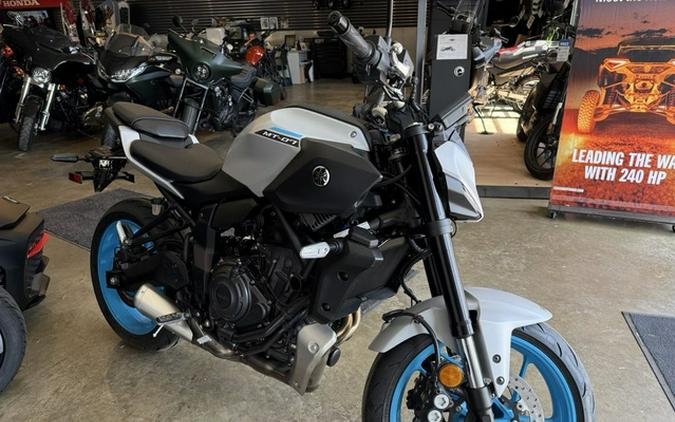 2025 Yamaha MT 07