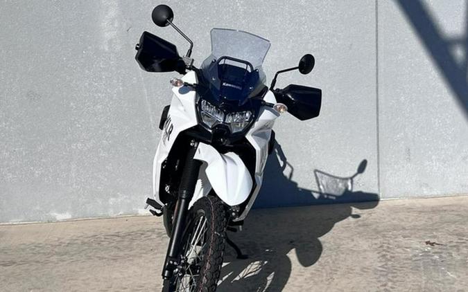 2025 Kawasaki KLR 650 Pearl Crystal WhiteMetallic Carbon Gray