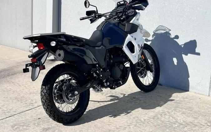 2025 Kawasaki KLR 650 Pearl Crystal WhiteMetallic Carbon Gray