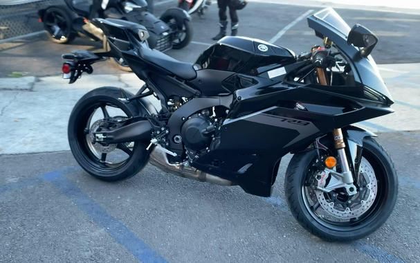 2025 Yamaha YZF-R9