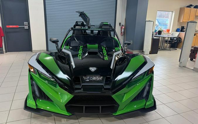 2026 Slingshot Slingshot Grand Touring Black Venom Autodrive