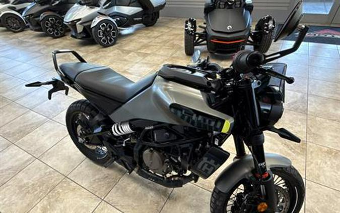 2024 Husqvarna Svartpilen 401