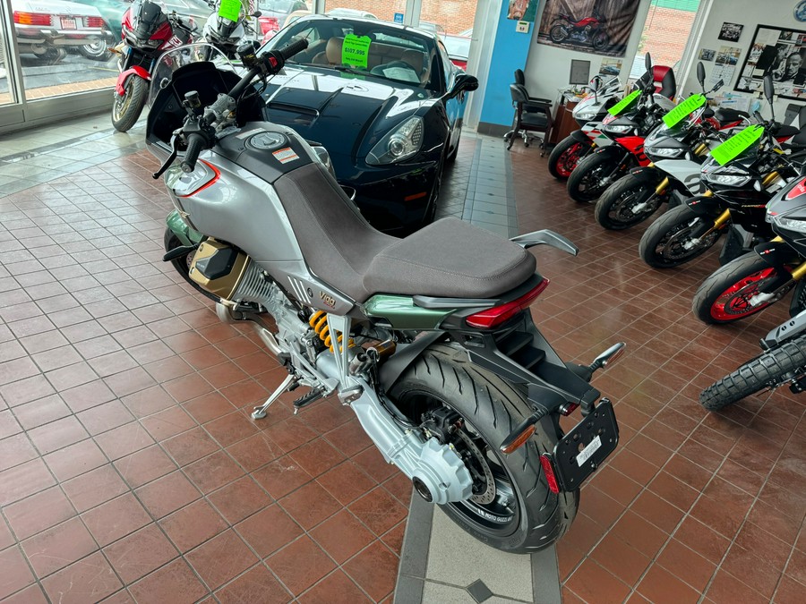 2024 Moto Guzzi V100 Mandello S