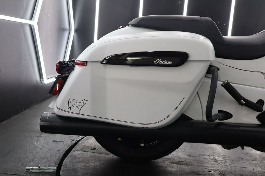 2020 Indian Springfield® Dark Horse®