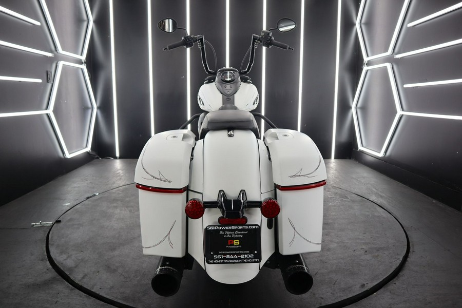 2020 Indian Springfield® Dark Horse®