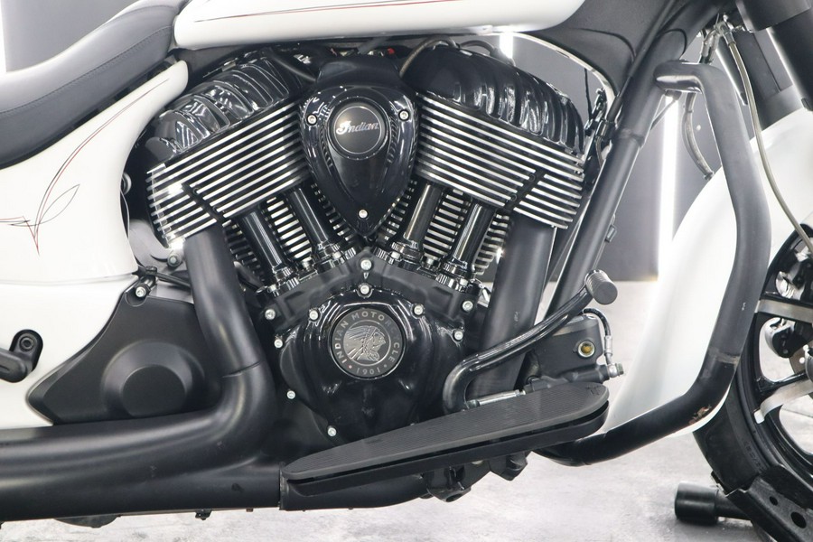 2020 Indian Springfield® Dark Horse®