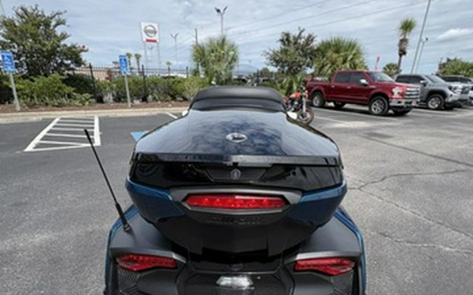 2023 Can-Am Spyder RT Limited Dark Wheels