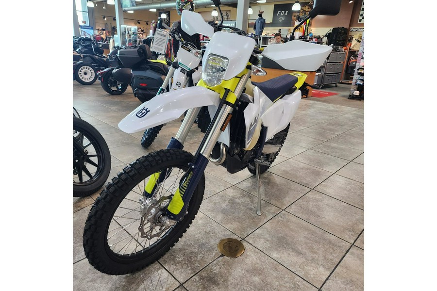 2024 Husqvarna Motorcycles FE 350s