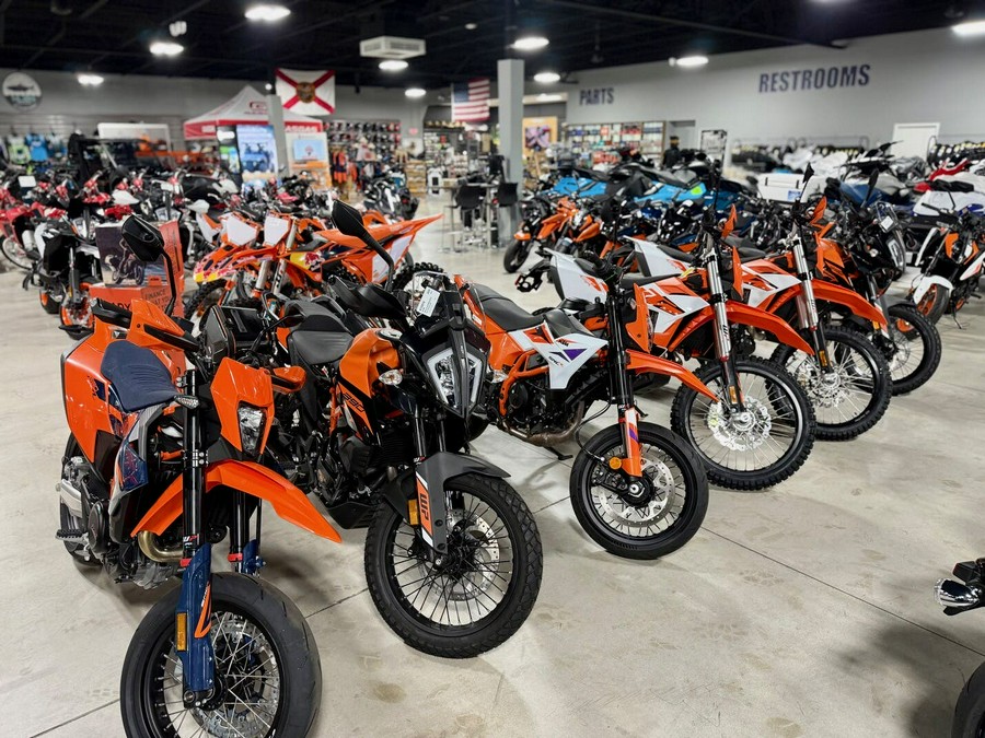 2024 KTM Super Duke 1290 GT