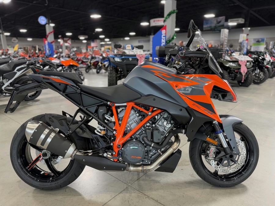 2024 KTM Super Duke 1290 GT