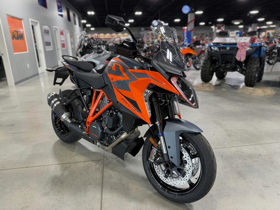 2024 KTM Super Duke 1290 GT