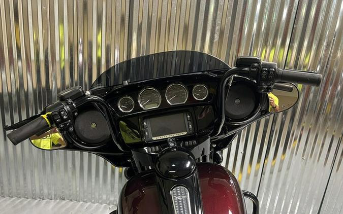2018 Harley-Davidson Street Glide FLHXS - Special
