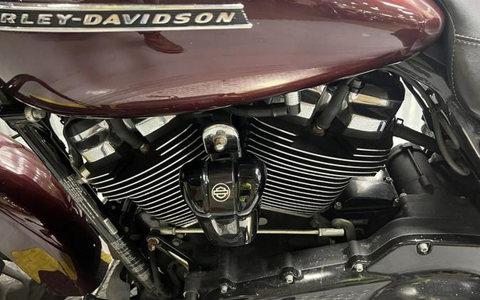 2018 Harley-Davidson Street Glide FLHXS - Special