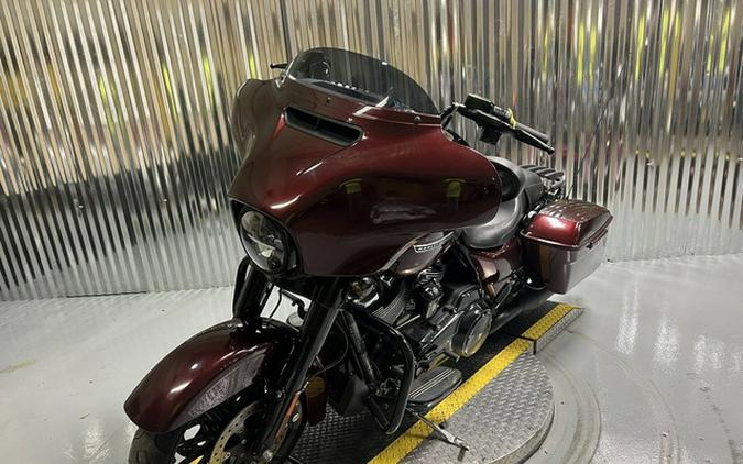 2018 Harley-Davidson Street Glide FLHXS - Special