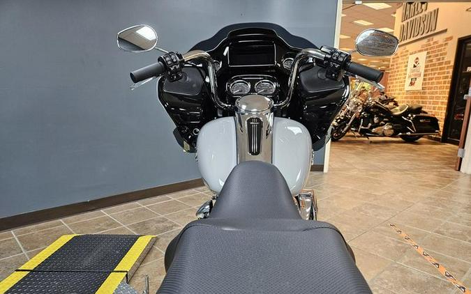 2024 Harley-Davidson® FLTRT - Road Glide® 3