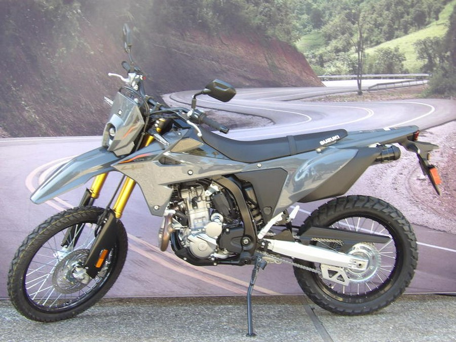 2025 Suzuki DR-Z4SM