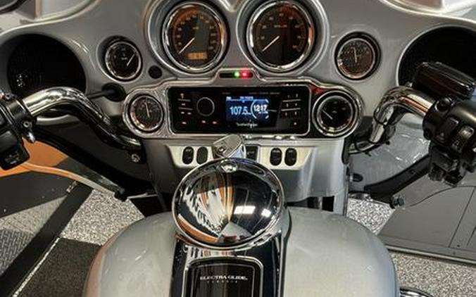 2010 Harley-Davidson® FLHTC - Electra Glide® Classic
