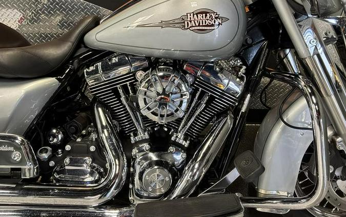 2010 Harley-Davidson® FLHTC - Electra Glide® Classic