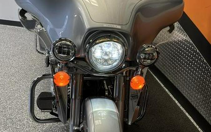 2010 Harley-Davidson® FLHTC - Electra Glide® Classic