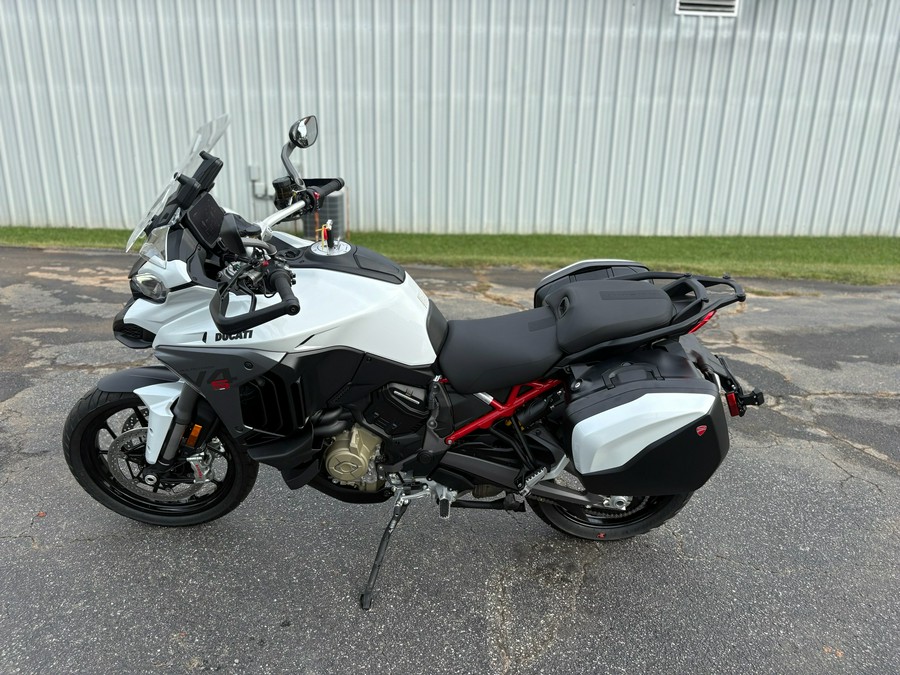 2027 Ducati Multistrada V4 S Travel & Radar