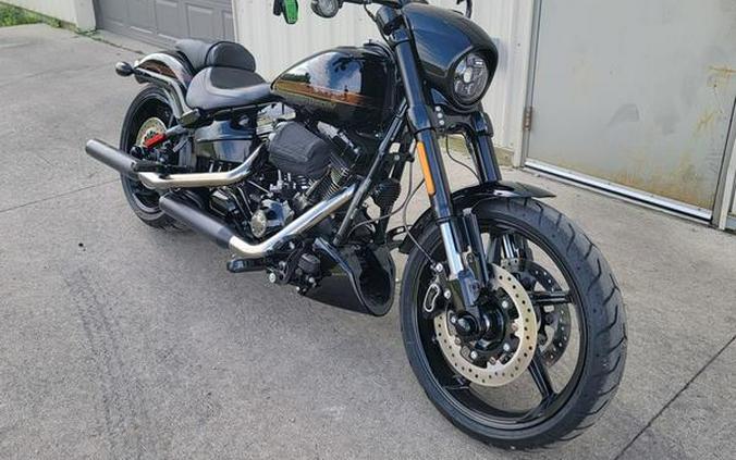 2016 Harley-Davidson® FXSE - CVO™ Pro Street Breakout®