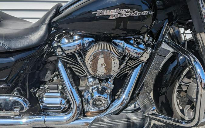 2017 Harley-Davidson Street Glide® Vivid Black