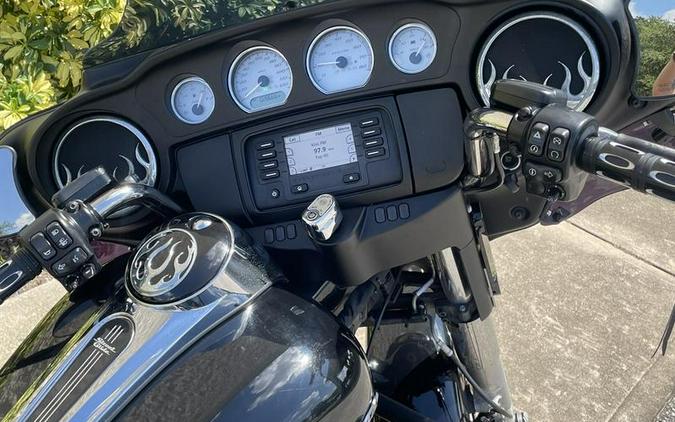 2019 Harley-Davidson® FLHX - Street Glide®